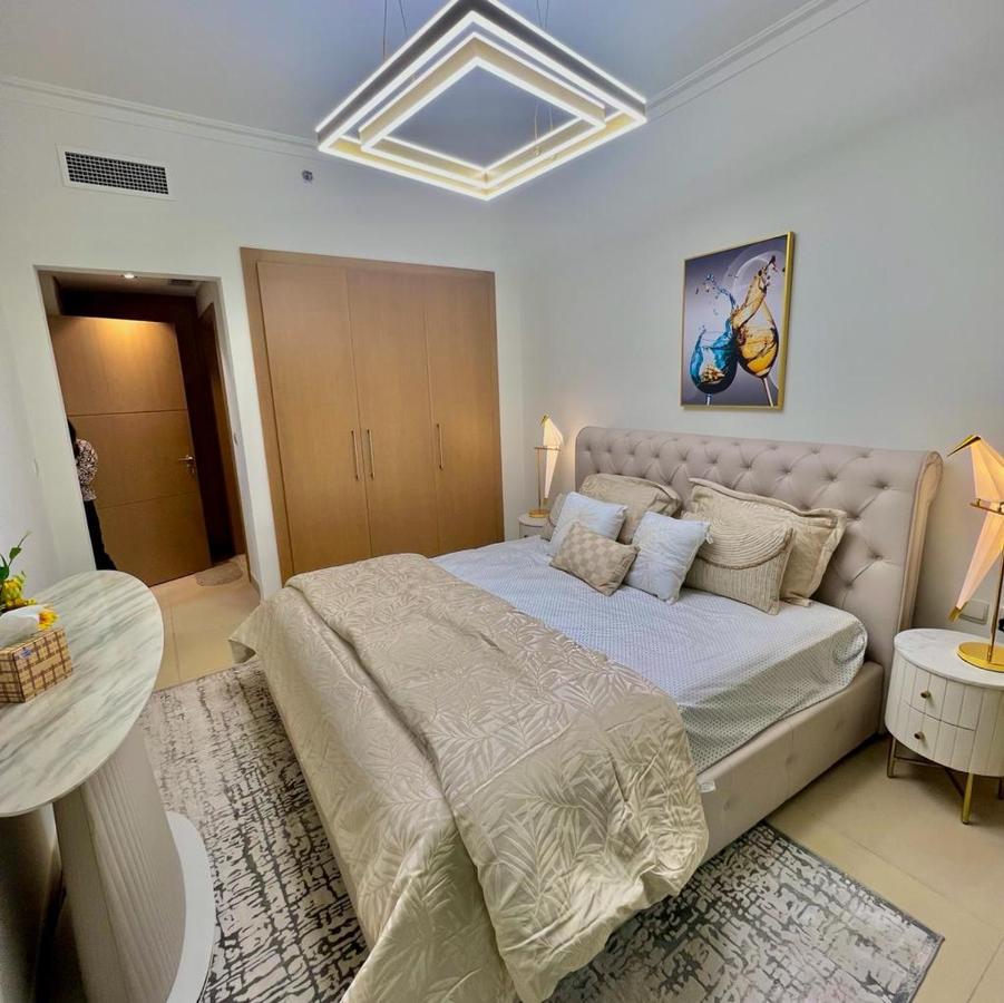 Apartment Luxurious 1br Opp Burj Khalifa *
